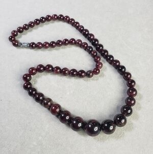 Elegant Garnet Beaded Necklace